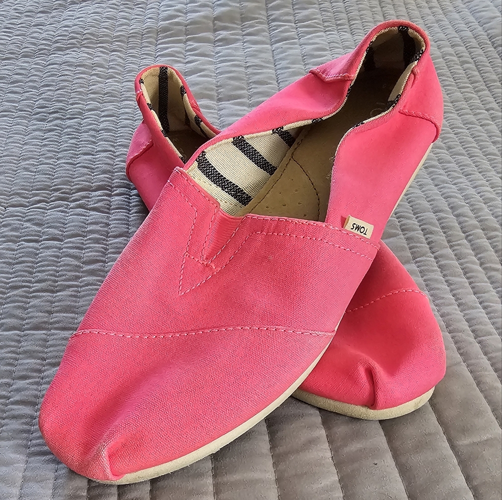 Women's Neon Pink Tom's Shoes